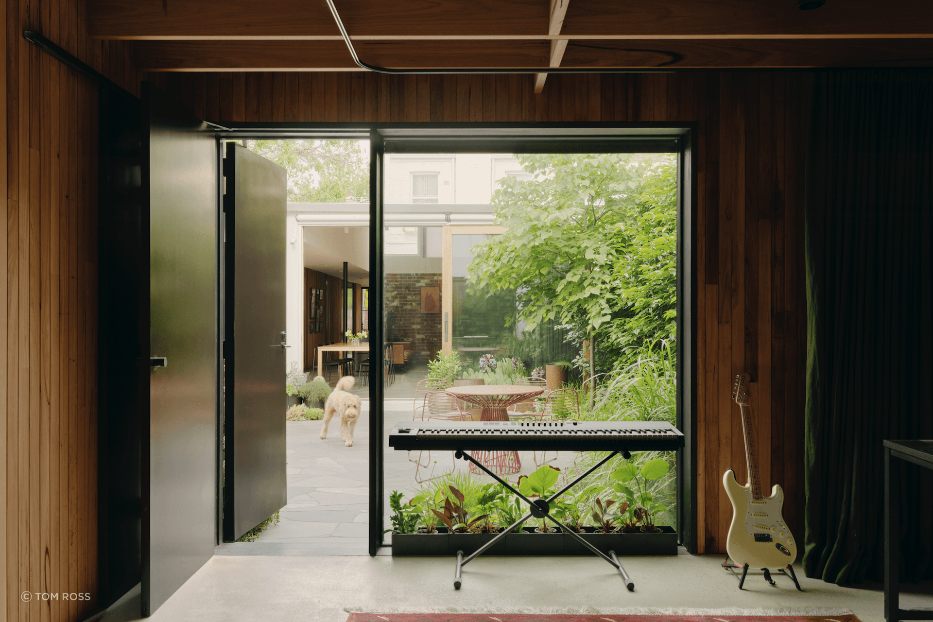 Onlookers should feel an unmistakable sense of cohesion within the vibrant Fitzroy landscape.