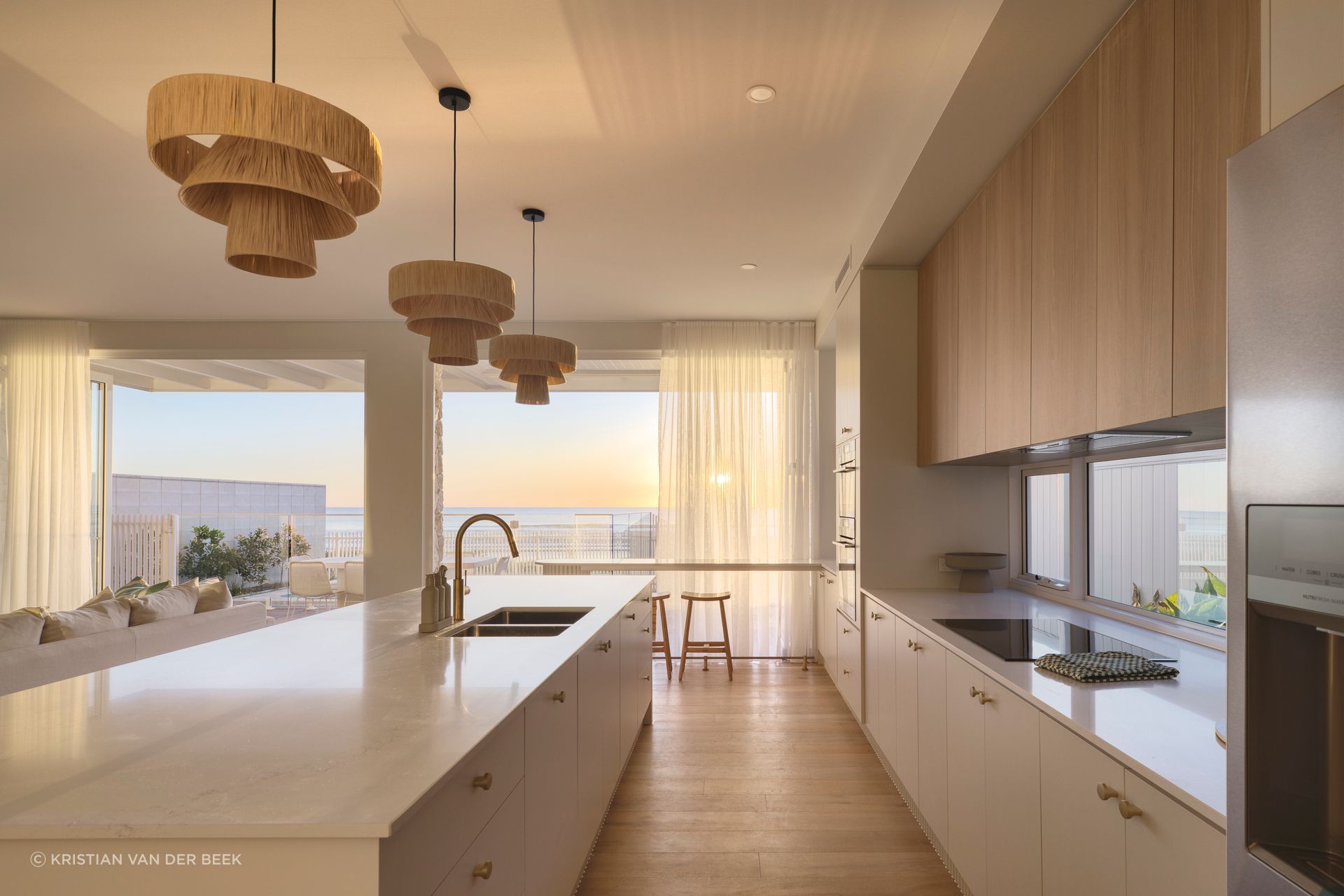 Light and flow characterise this stunning beachfront residence on the southern Gold Coast | Habitat Studio Architects