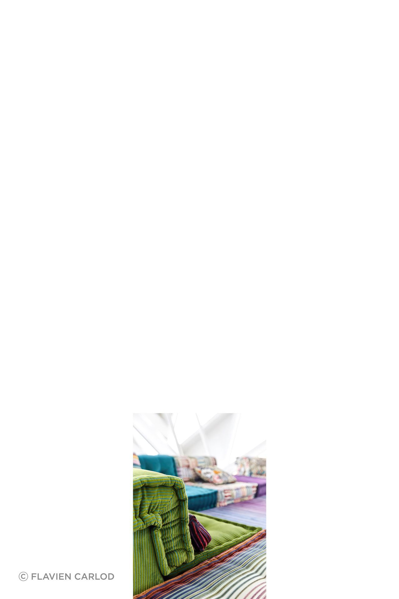 Mah Jong modula lounge sofa.