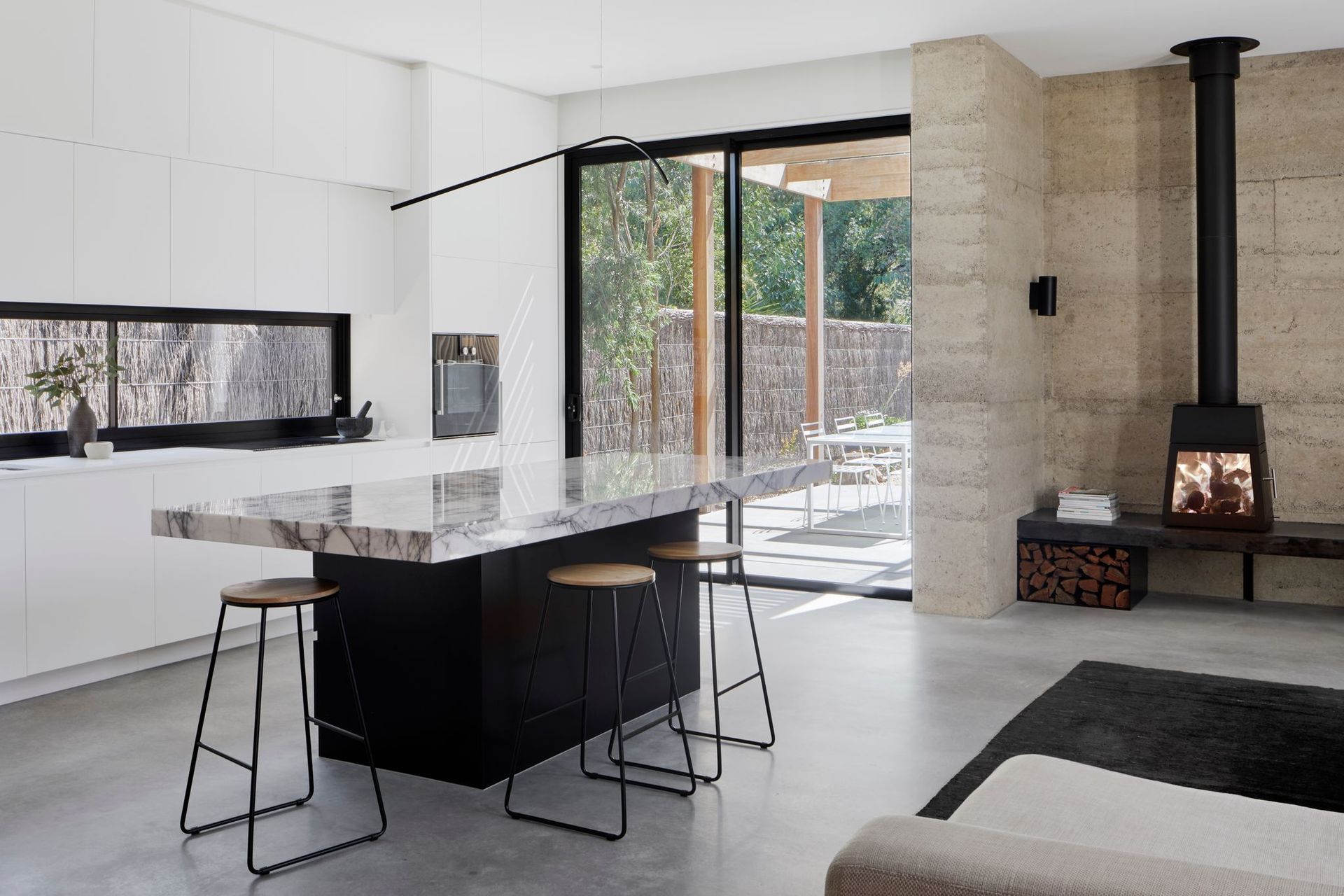 Laurel Grove by Kirsten Johnstone Architecture | Photography by Tatjana Plitt