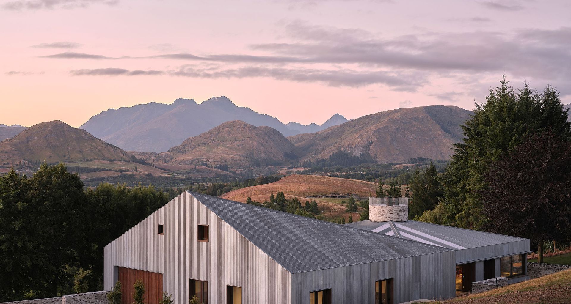 Two Sheds by RTA Studio reimagines the rural material vernacular in a contemporary form.