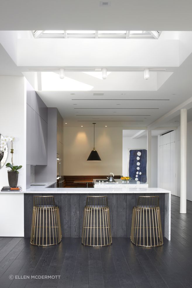 The materials used in a Flatiron penthouse by Rise Projects are spare, neutral, and modern to match the client’s attitude and aesthetics.