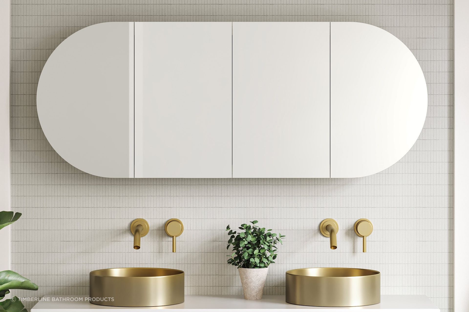 With graceful curves and a modern design, the Ballad Shaving Cabinet is an elegant and practical storage solution.