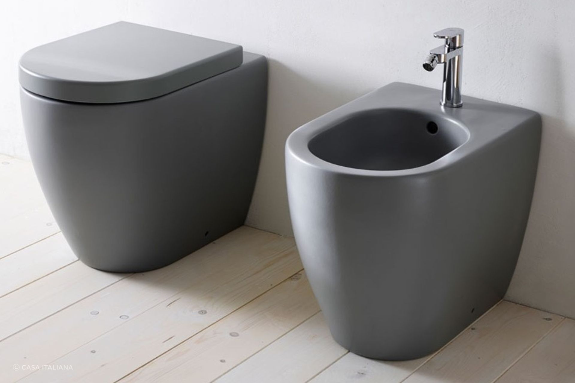 The elegant, high-end back to wall toilet and bidet from the Smile Collection by cielo.