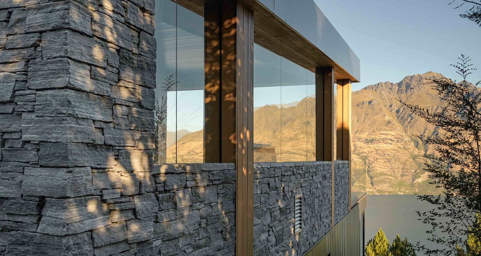 New Zealand schist cladding from The Natural Stone Co.