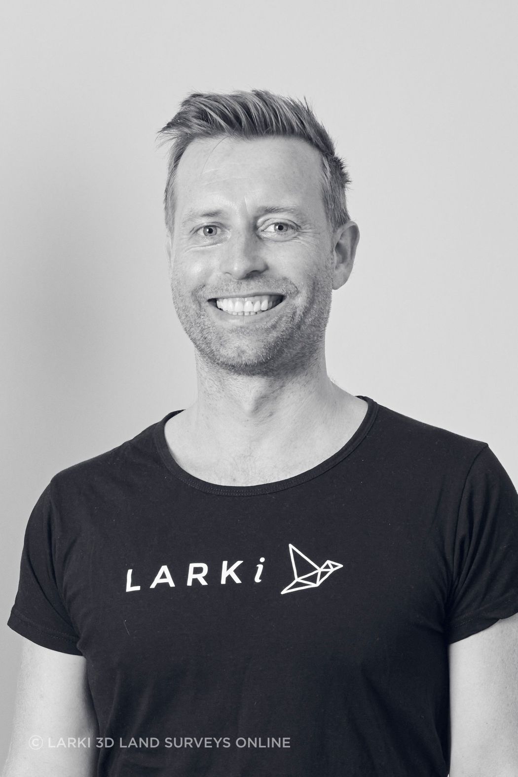 Simon Cookes, CEO of LARKI.