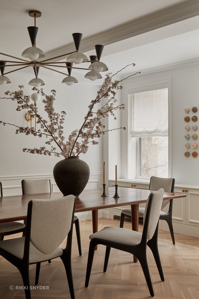 Celebrating this Pre-War New York City building, Rise Projects delivers a fresh take on tradition with an emphasis on using historic details such as moldings, paneling, and arches juxtaposed with new, clean lines.