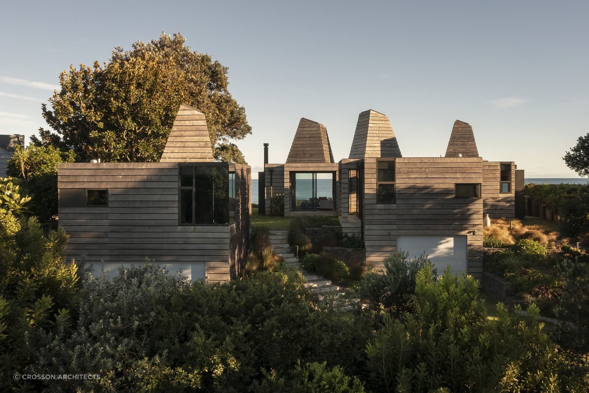 An architectural masterpiece in equally breathtaking surrounds by Crosson Architects.