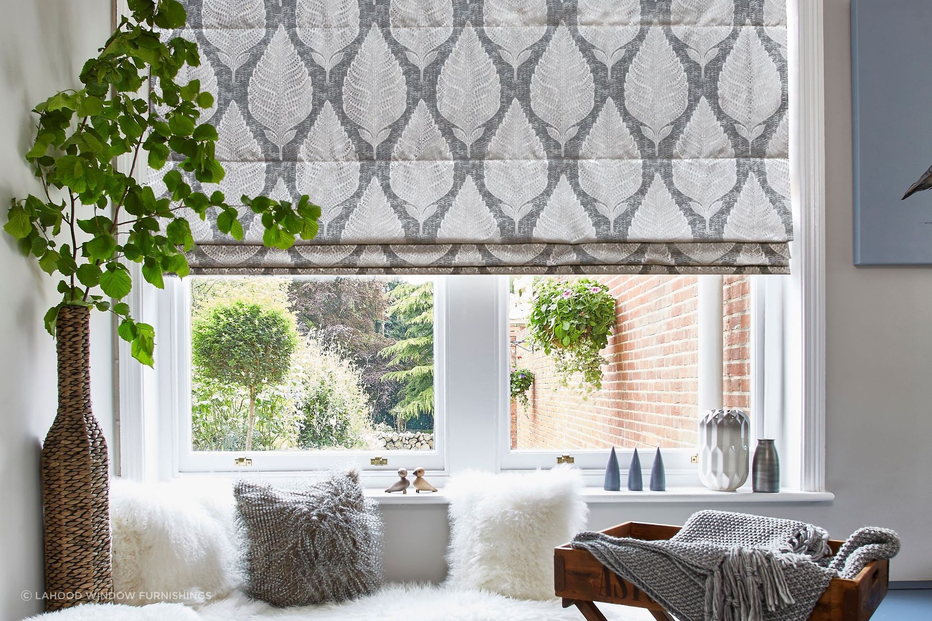lr-roman-blinds-treasure-chrome.jpg