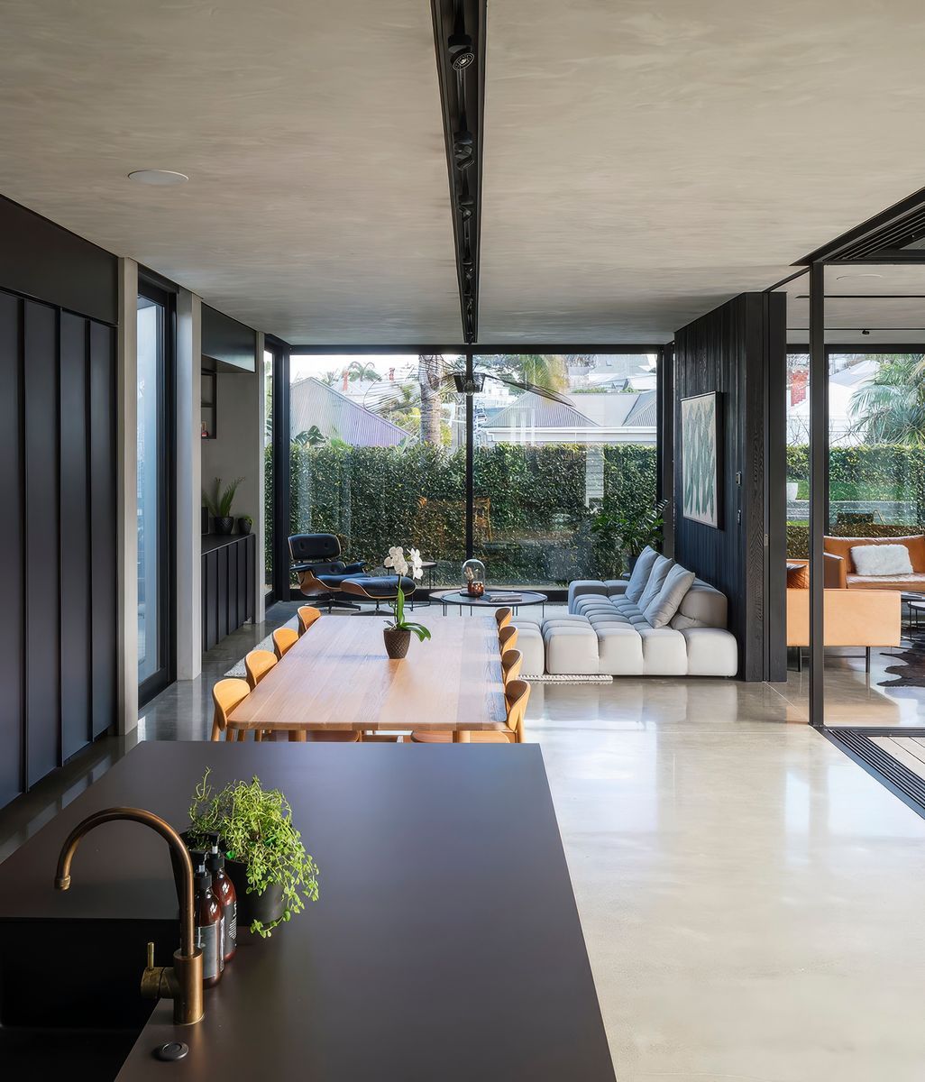 Enhance Depth and Movement with Polished Plaster