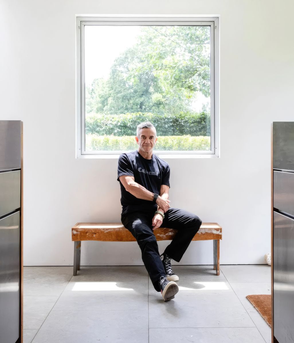 A Designer Prizes Simplicity in a Hudson Retreat