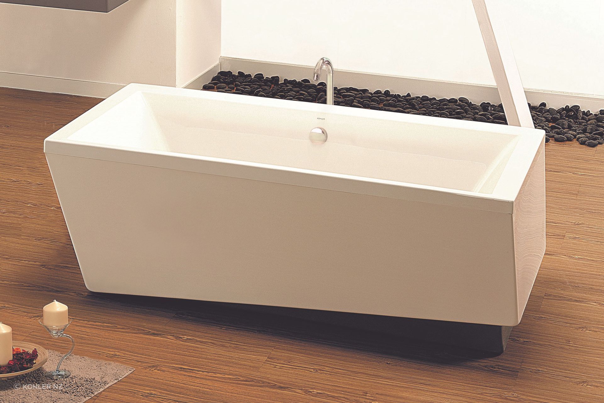 The EVOK Rectangular bath uses strong angles to create an interesting and sharp design.