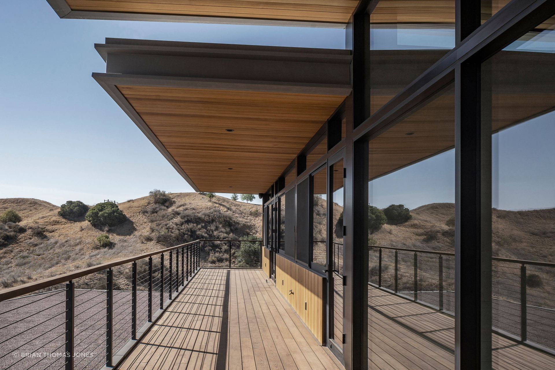 AO-HOUSEBALCONY01.jpg
