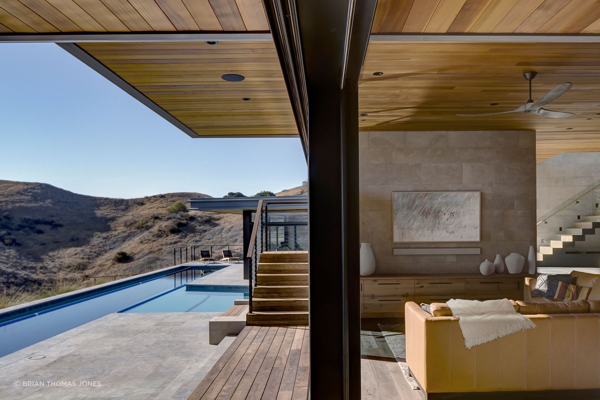AO-HOUSEGREAT-ROOM01.jpg