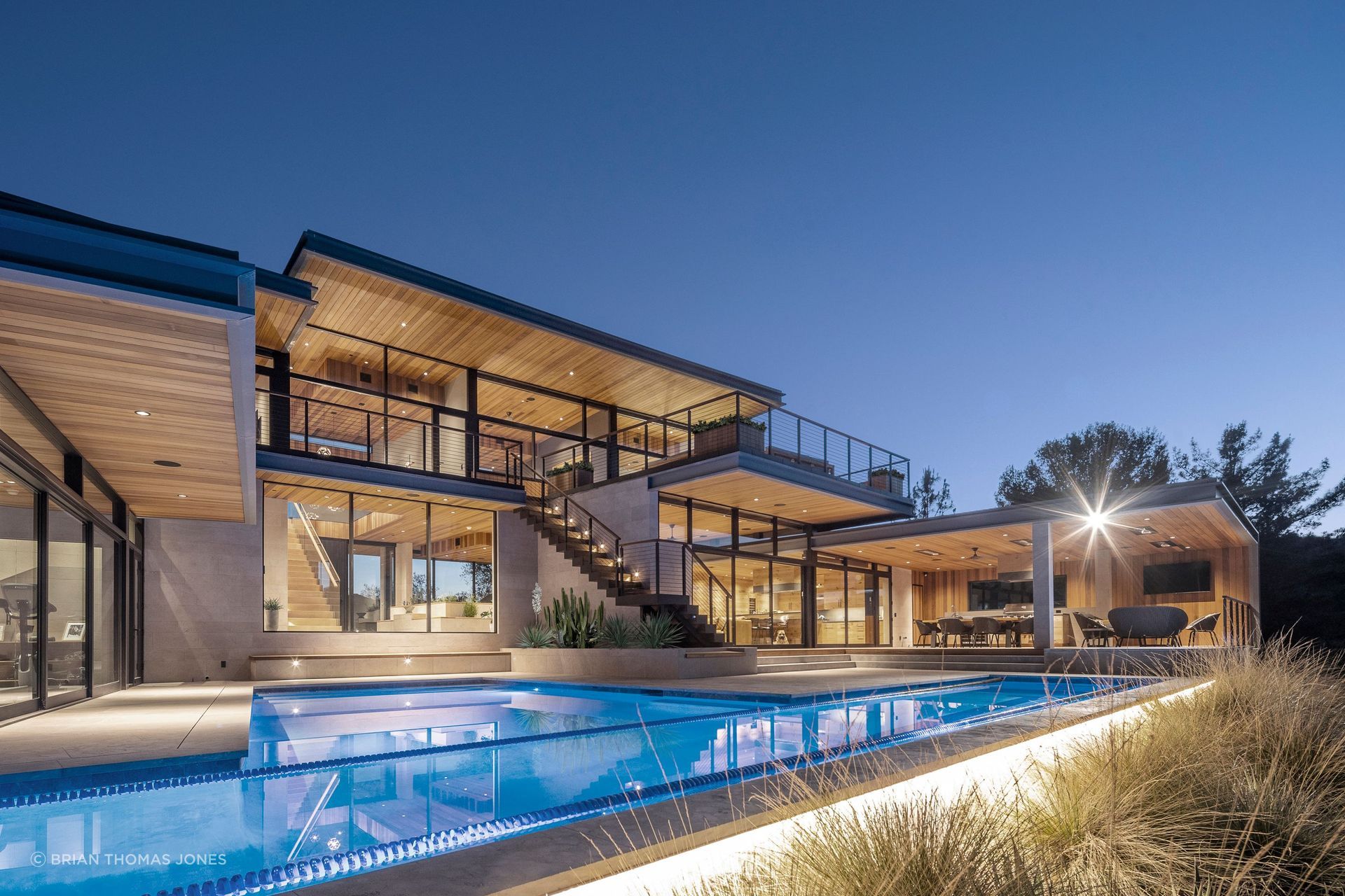 AO-HOUSEREAR-FACADENIGHT03ALT.jpg
