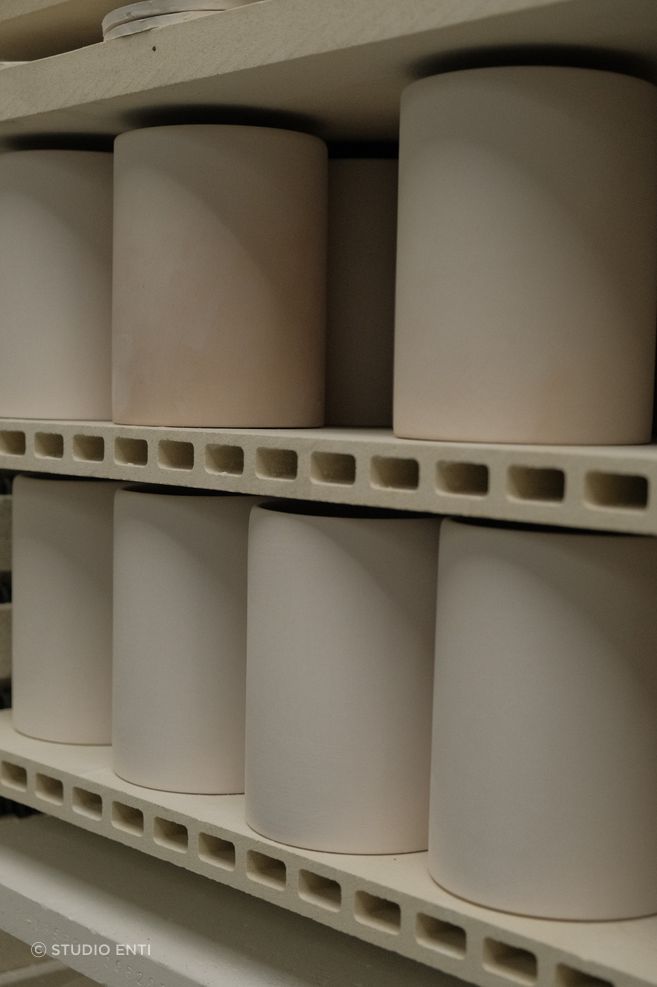 The Studio Enti colour palette is based on a refined selection of hues, playing with gentle gradients and tones.