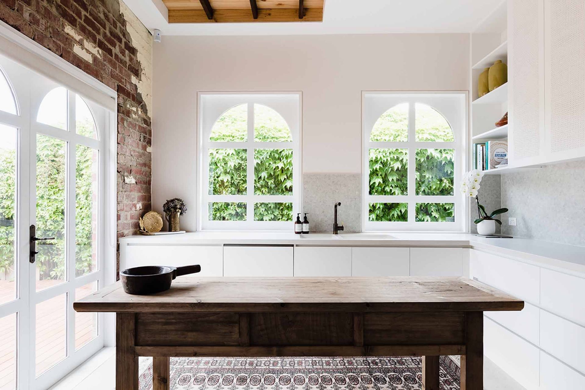 Elsternwick Home by Tiles of Ezra | Photography by Amelia Stanwix