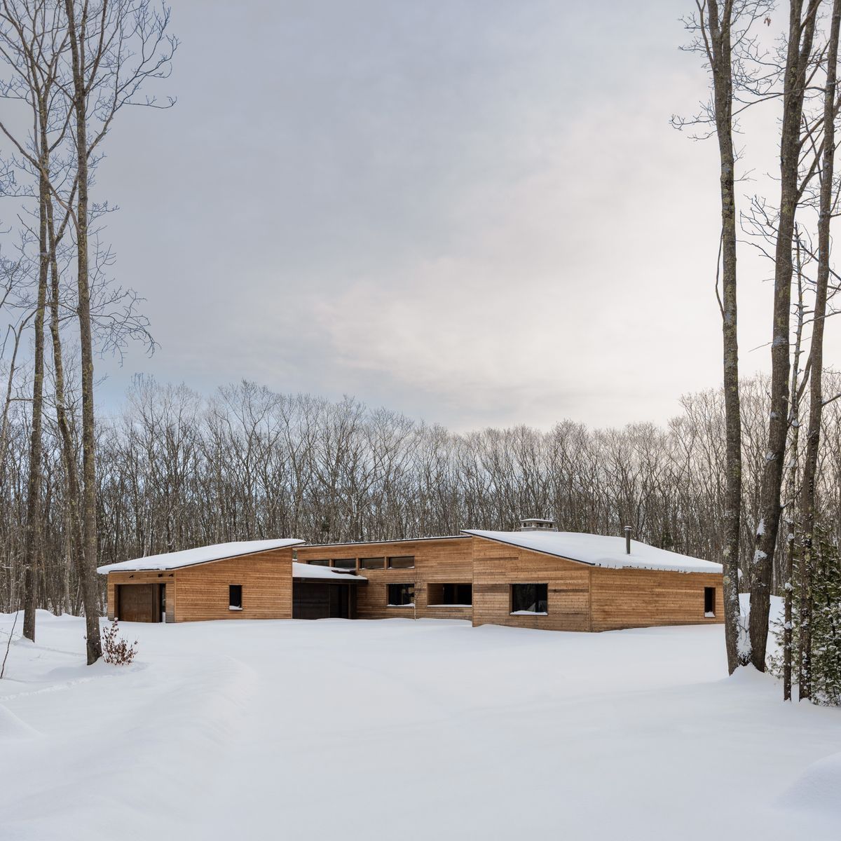 The Ranch House Gets a Lesson in Maine Architecture