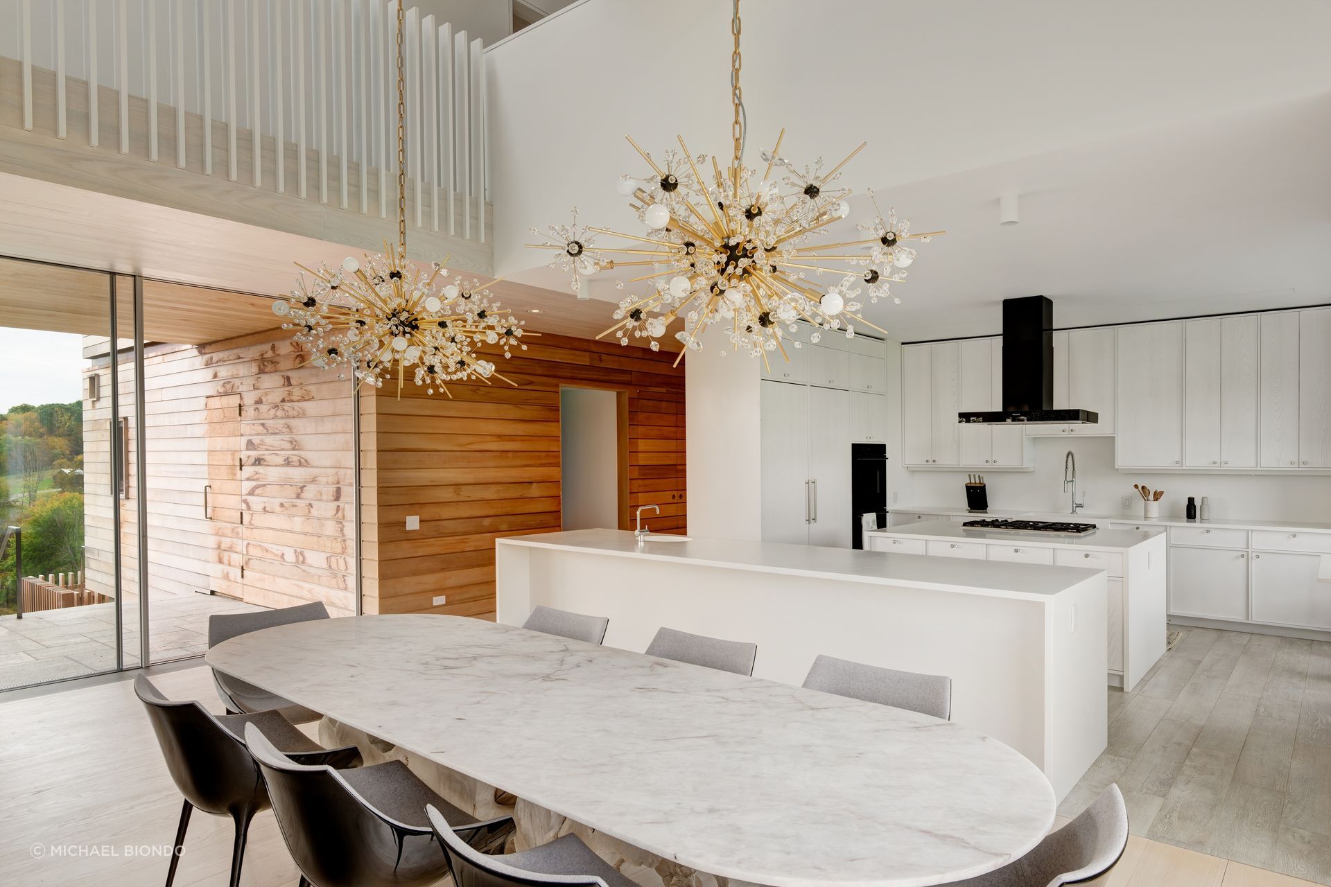 The dining area to accommodate guests.