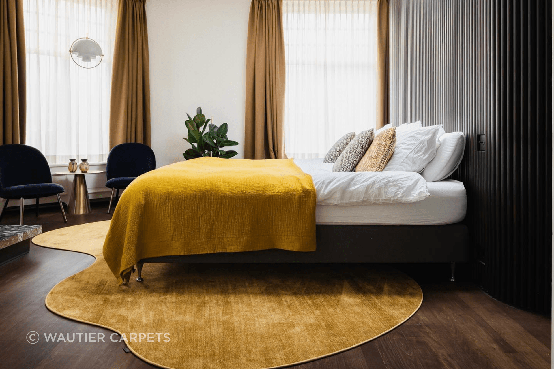 Shaping the bedroom with Wautier.