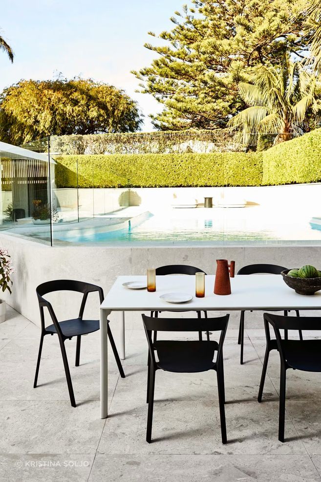 Kristalia ‘Maki’ dining table and ‘Compas’ dining chairs, available from Fanuli