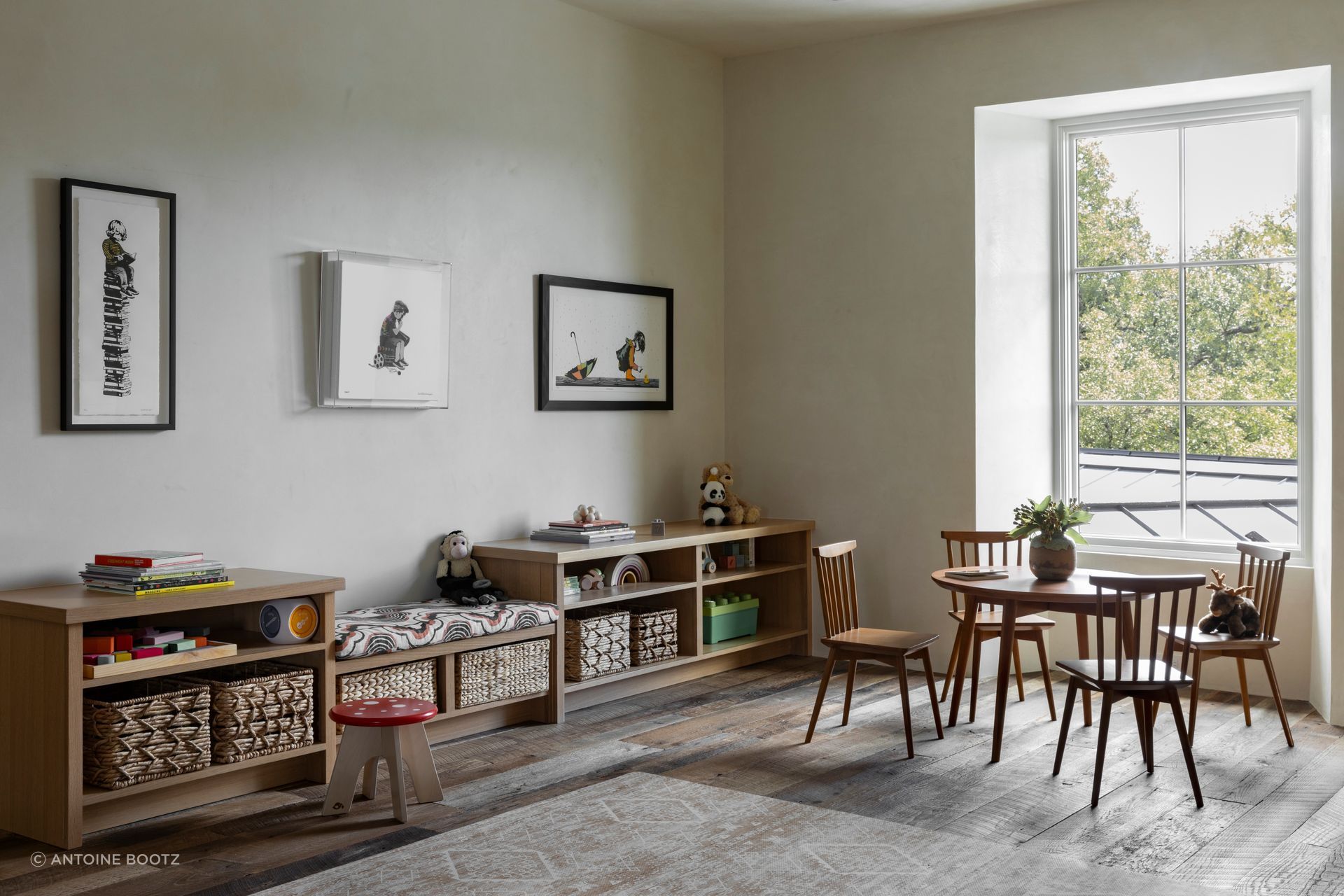 cravotta-interiors-west-austin-bedroom-detail-tarrytown-austin-ap-compressed.jpg