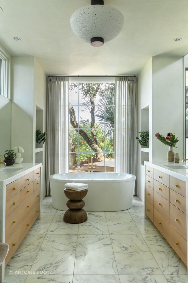 cravotta-interiors-west-austin-bedroom-tarrytown-austin-ap-compressed-v2.jpg