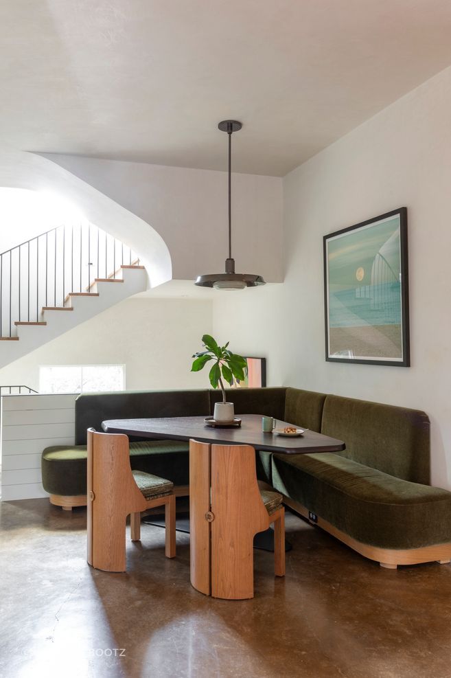 cravotta-interiors-west-austin-breakfast-banquette-ruemmler-austin-ap-compressed.jpg