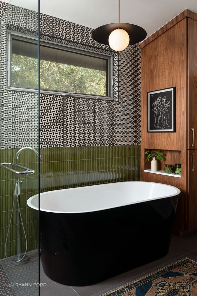 12Shoal-Creek-ResidenceFordPrimary-Bath-ap-compressed.jpg
