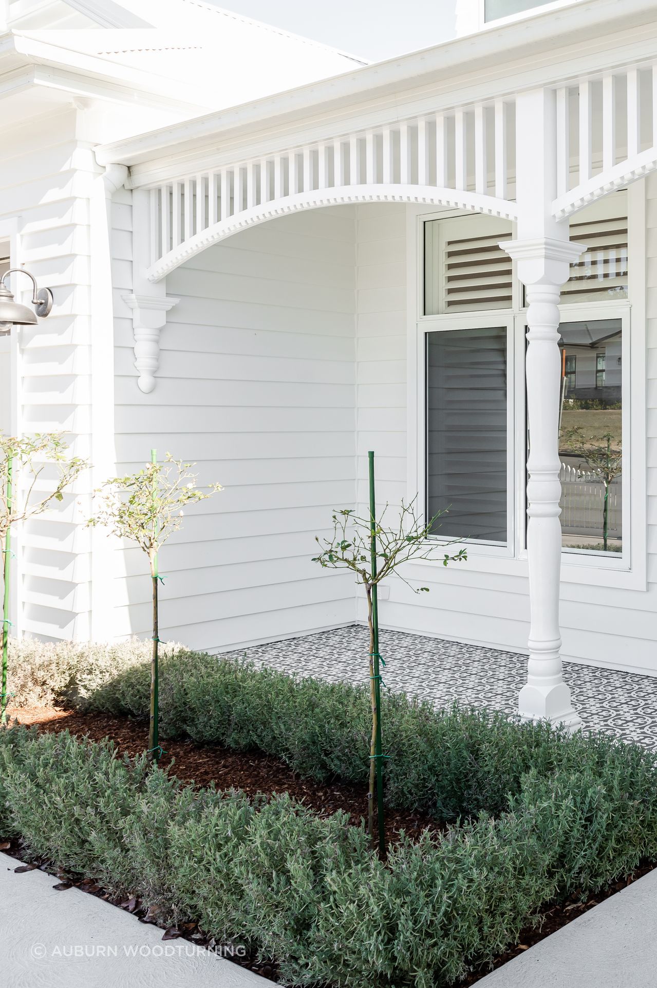 Featured Product: FR04 Arched Exterior Fretwork With Dentil Moulding