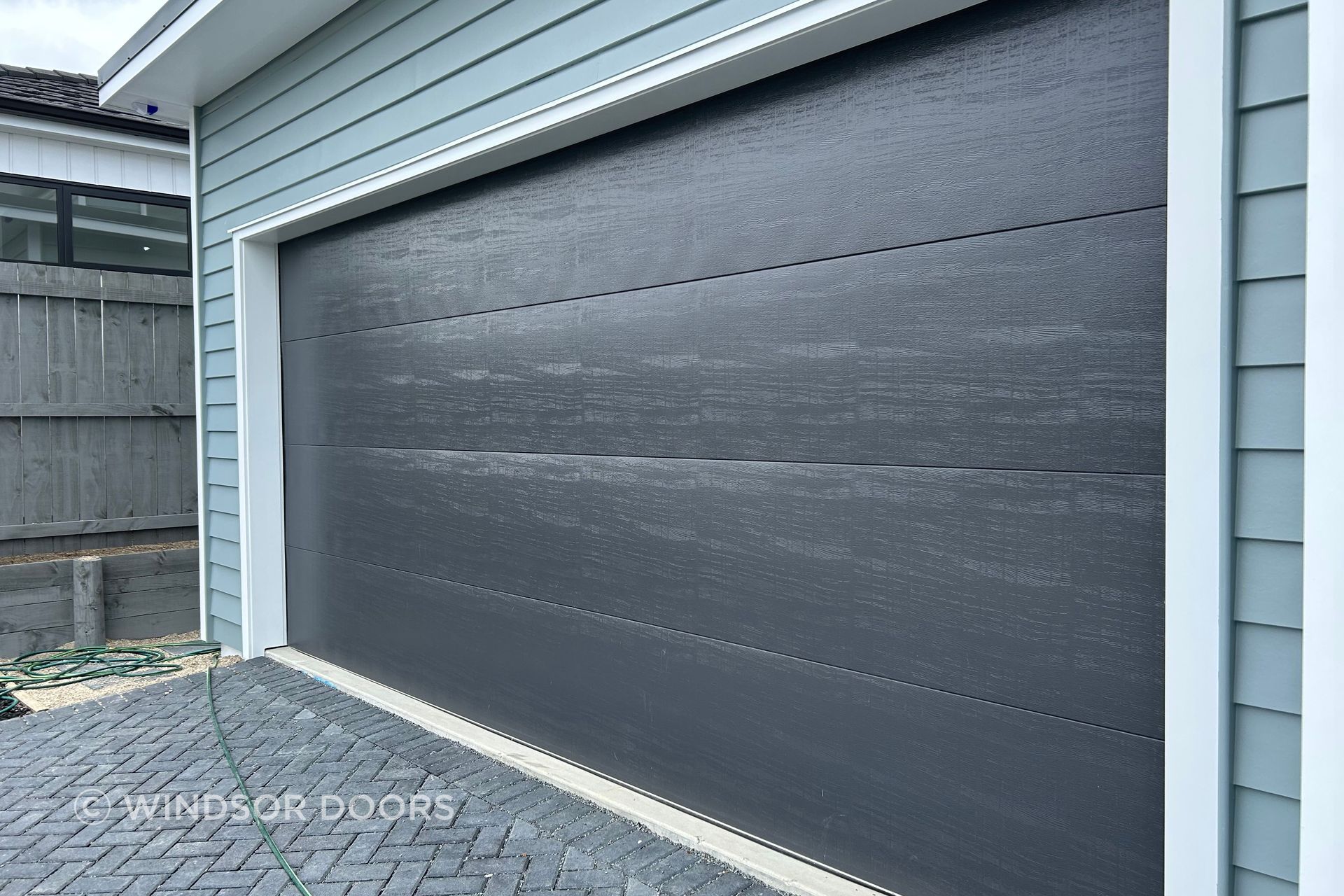 Flat Woodgrain sectional door