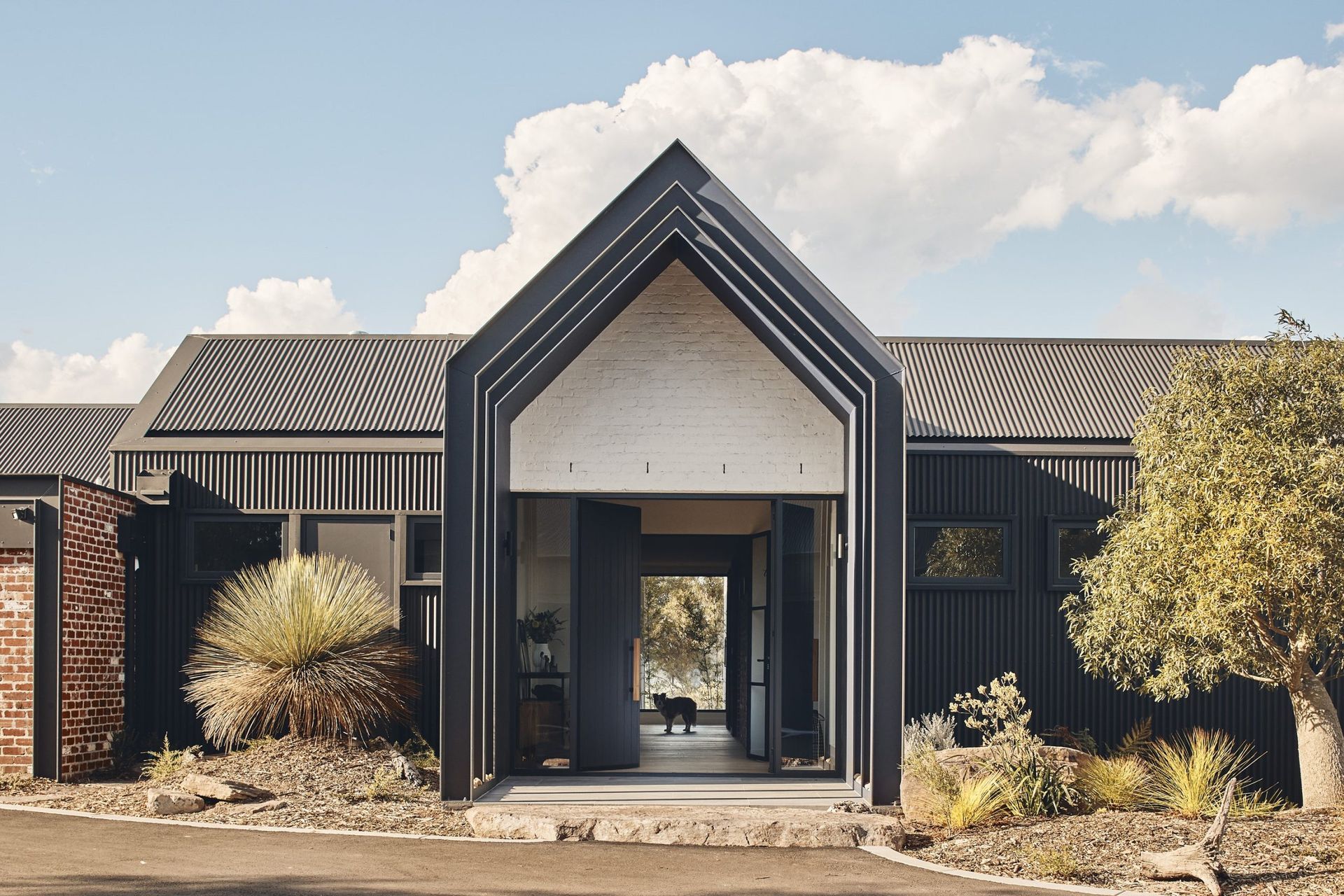 Nakari Vista by Andever | Photography by Peter Bennetts