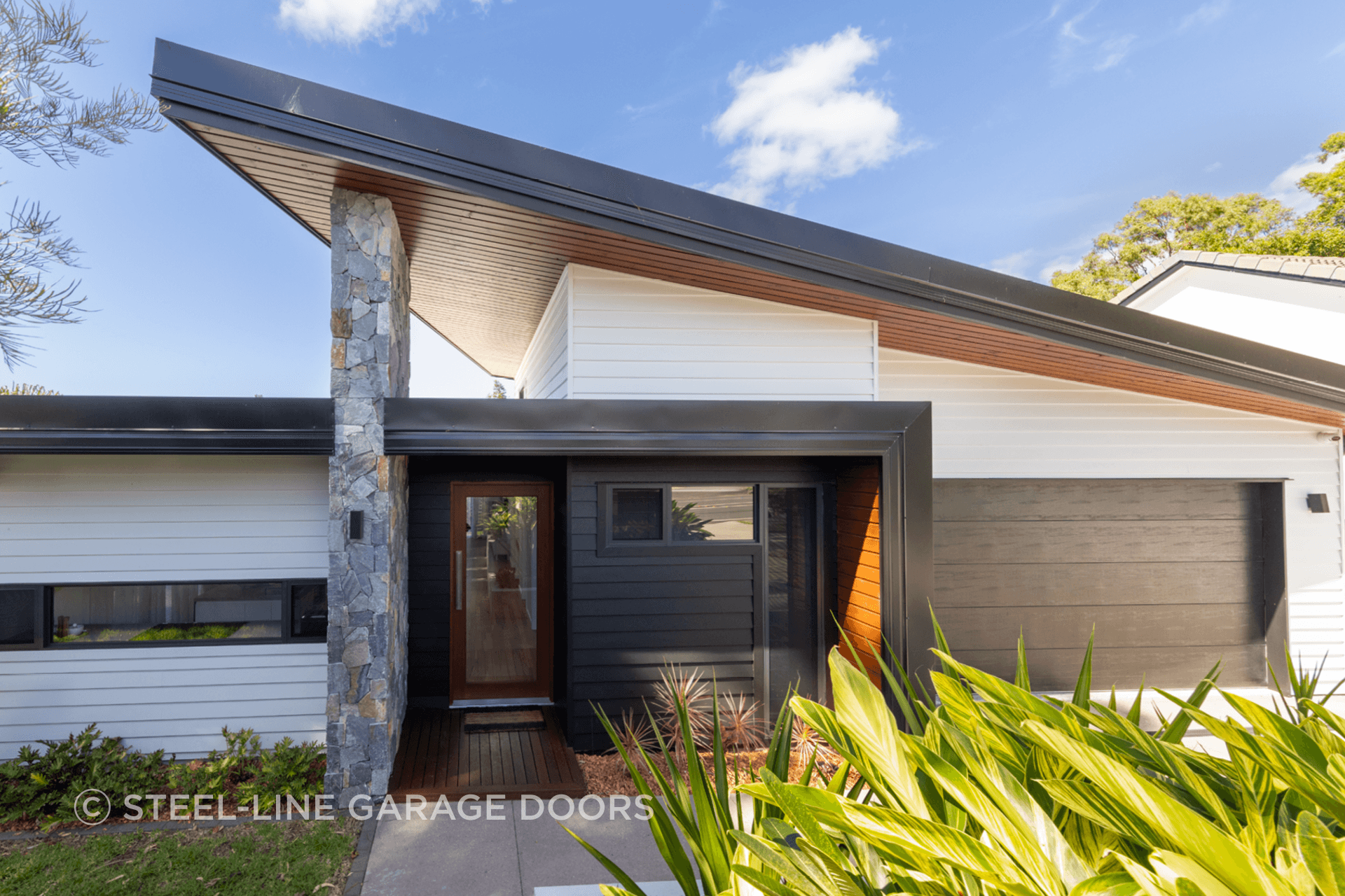 Surf-lottery-house-Flatline-monument-2.png