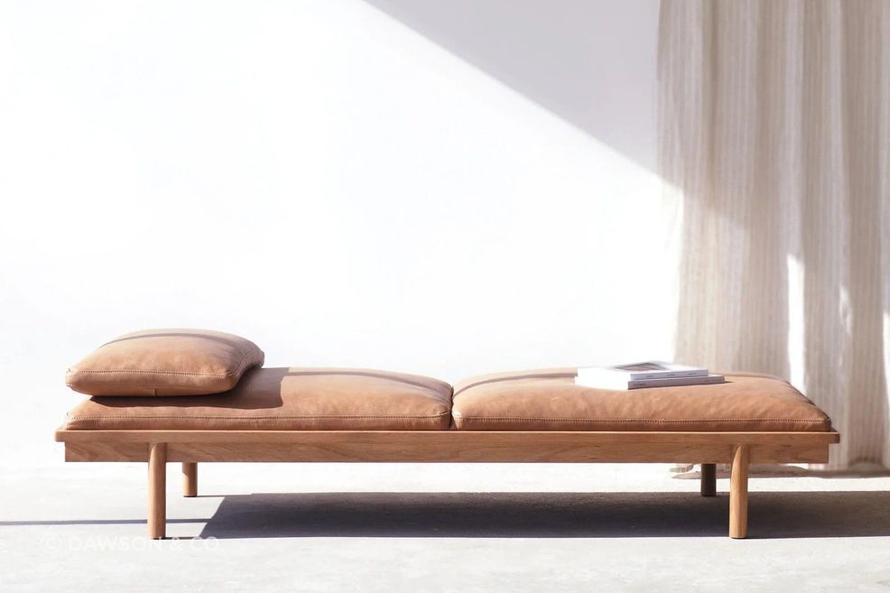 Pensive daybed for Tolv