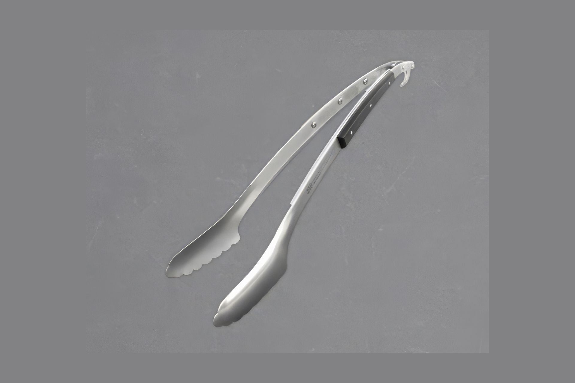 bbqtongs-gigapixel.jpg