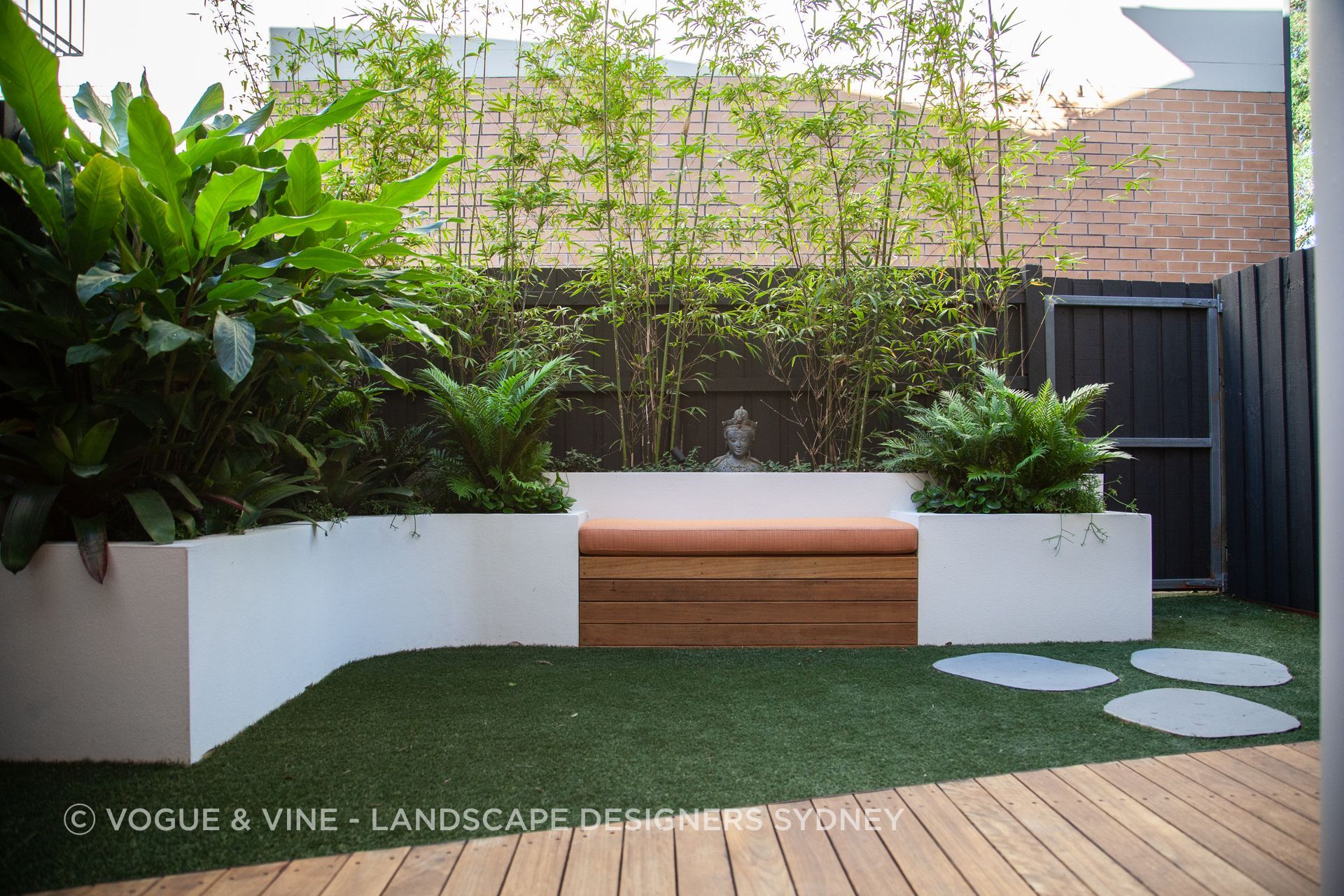 courtyard-landscape-design-Sydney-By-Vogue-Vine.jpg