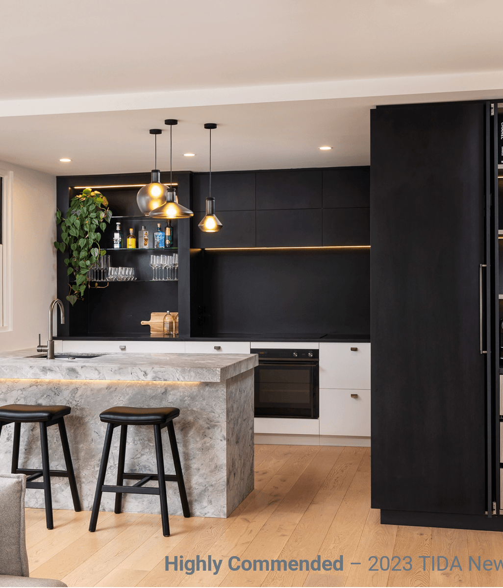 TWIN PALETTES - by  HOME MAGAZINE