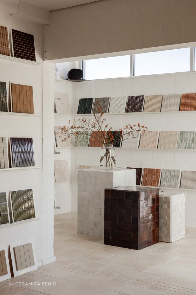 CeramicaSenio-Showroom-34-ap-compressed.jpg