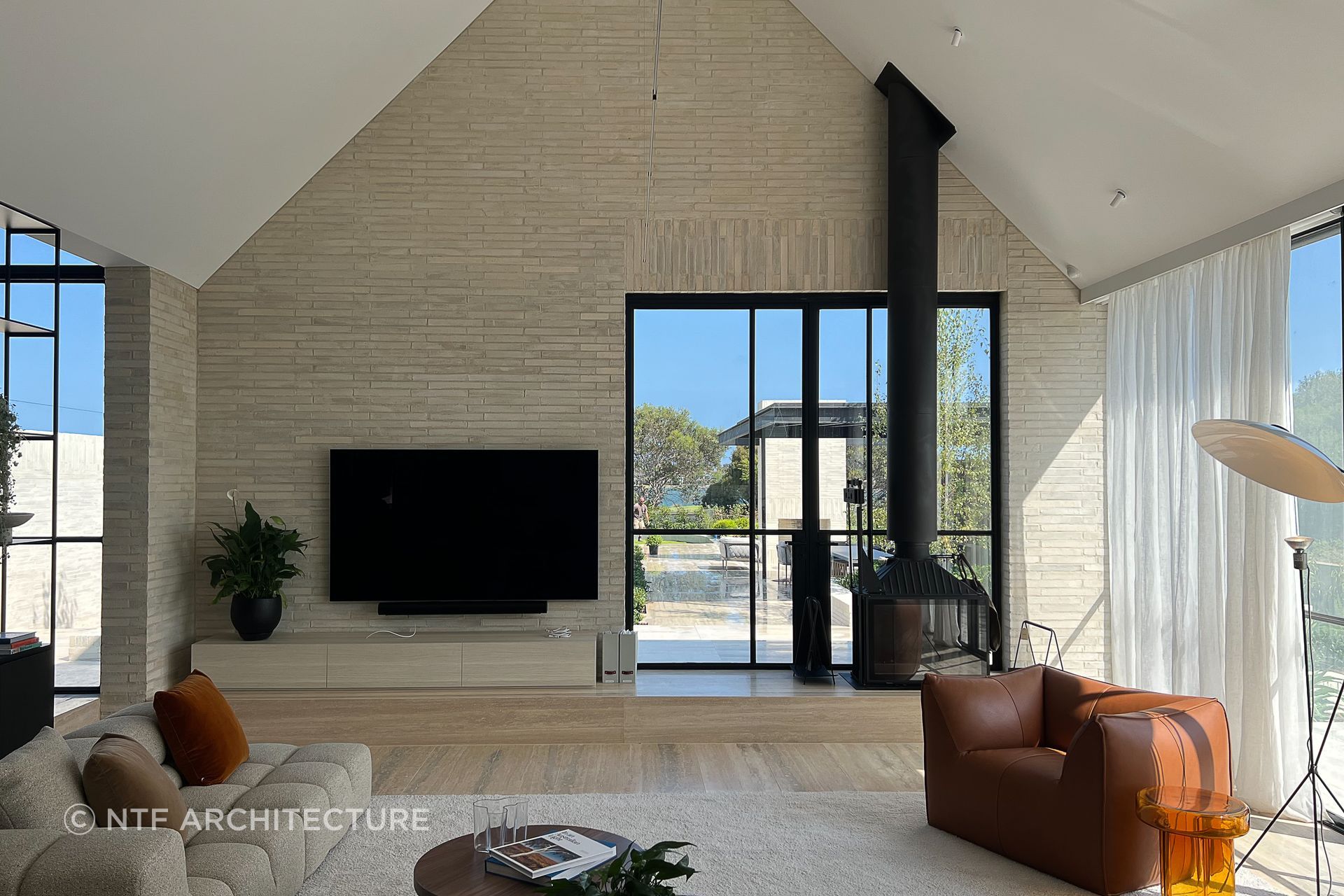 The Club House by NTF Architecture