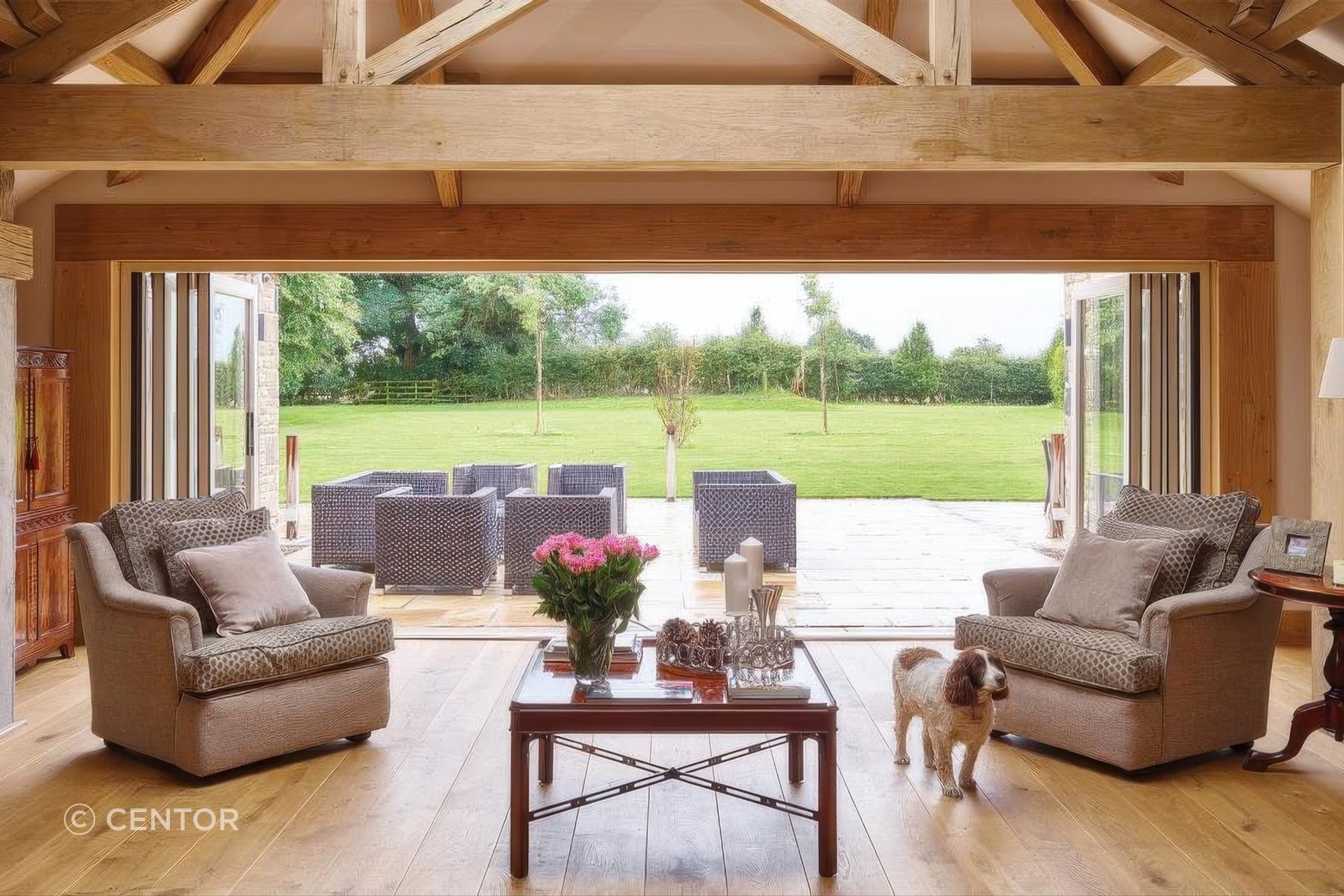 centor-casestudy-405-integrated-folding-door-converting-an-unloved-granary-to-a-light-filled-home-views-02-gigapixel-standard-v2-2000w-v3.jpeg
