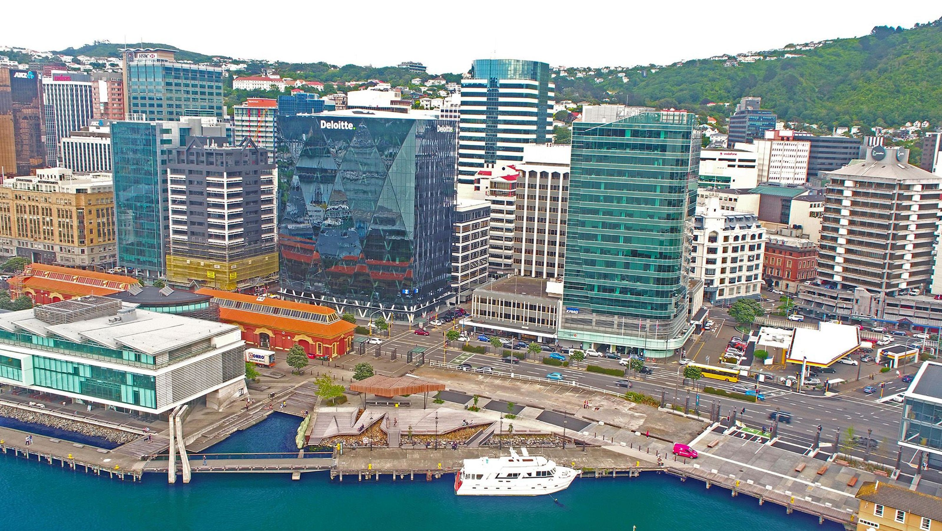 20 Customhouse Quay