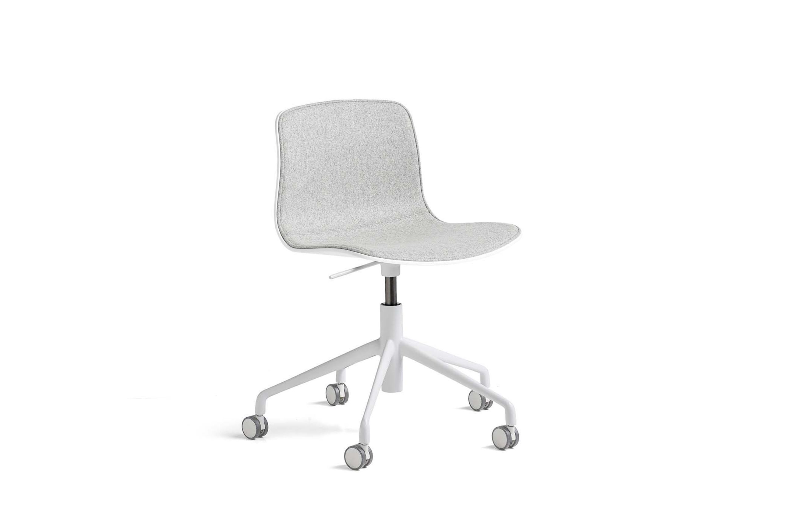 About A Chair AAC50 / AAC51 with gaslift by HAY