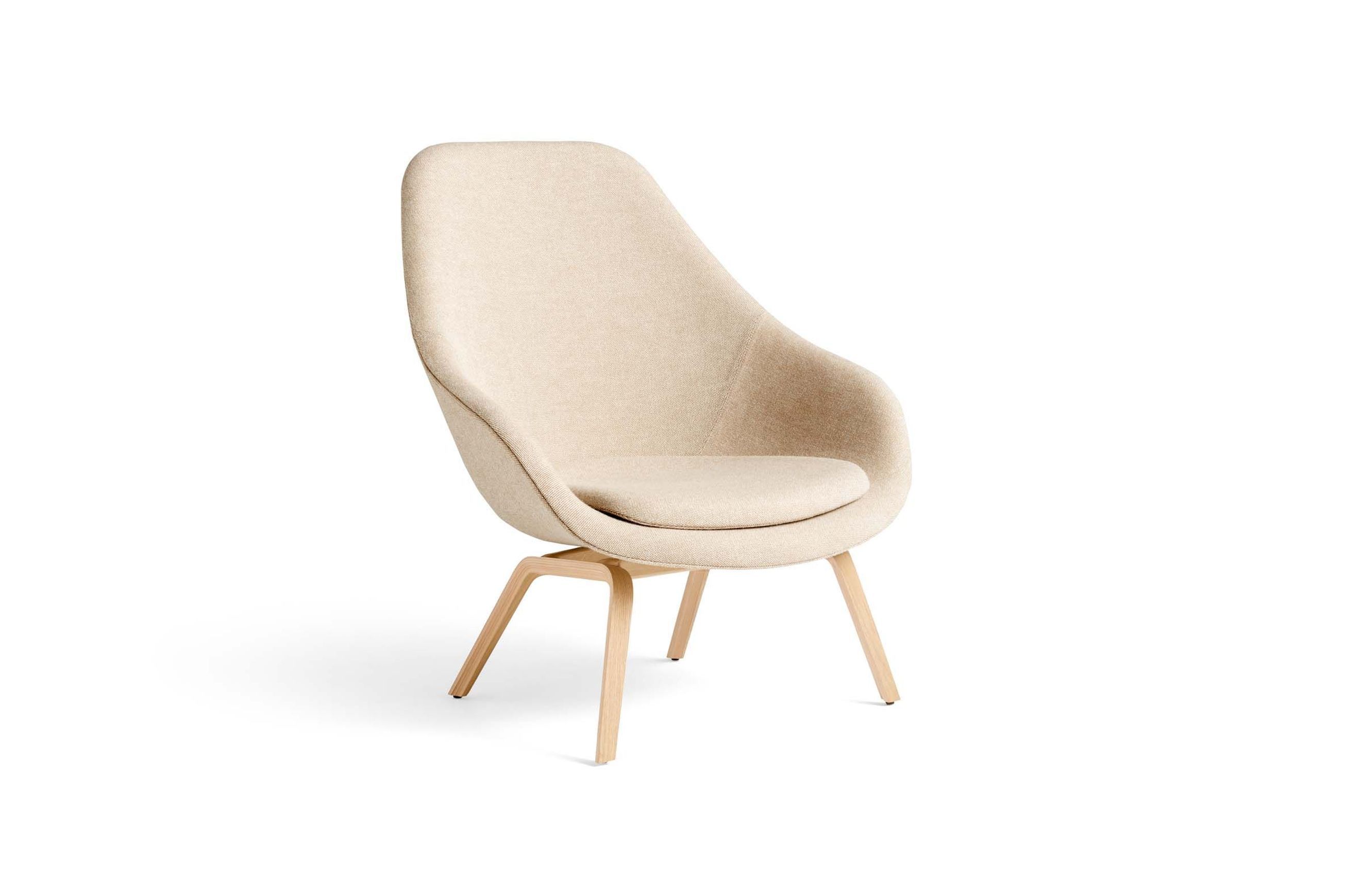 About a Lounge AAL83 / AAL93 by HAY