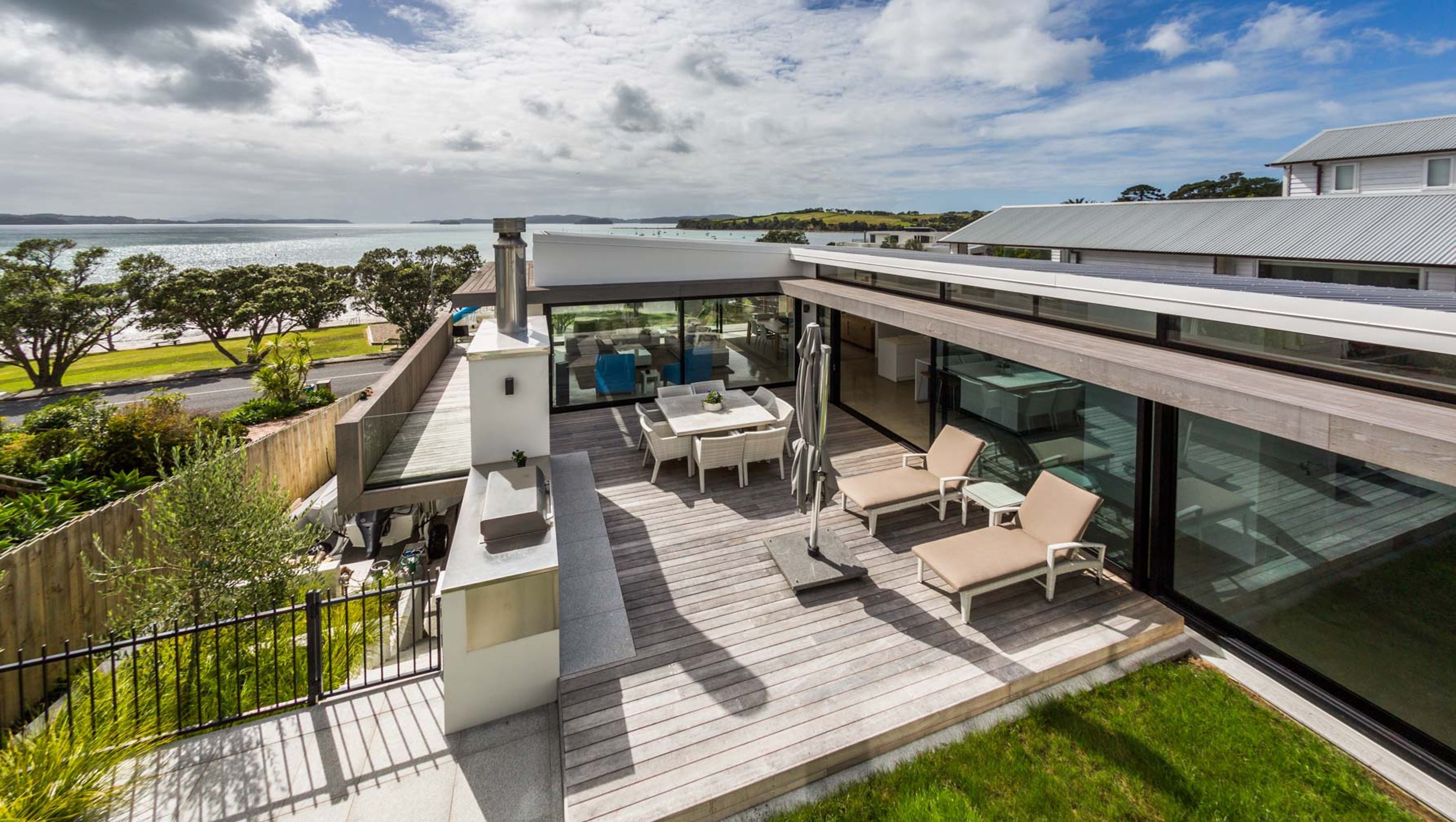 Algies Bay Home