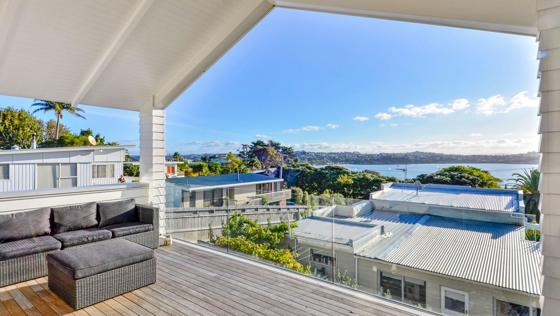 Arkles Bay House banner