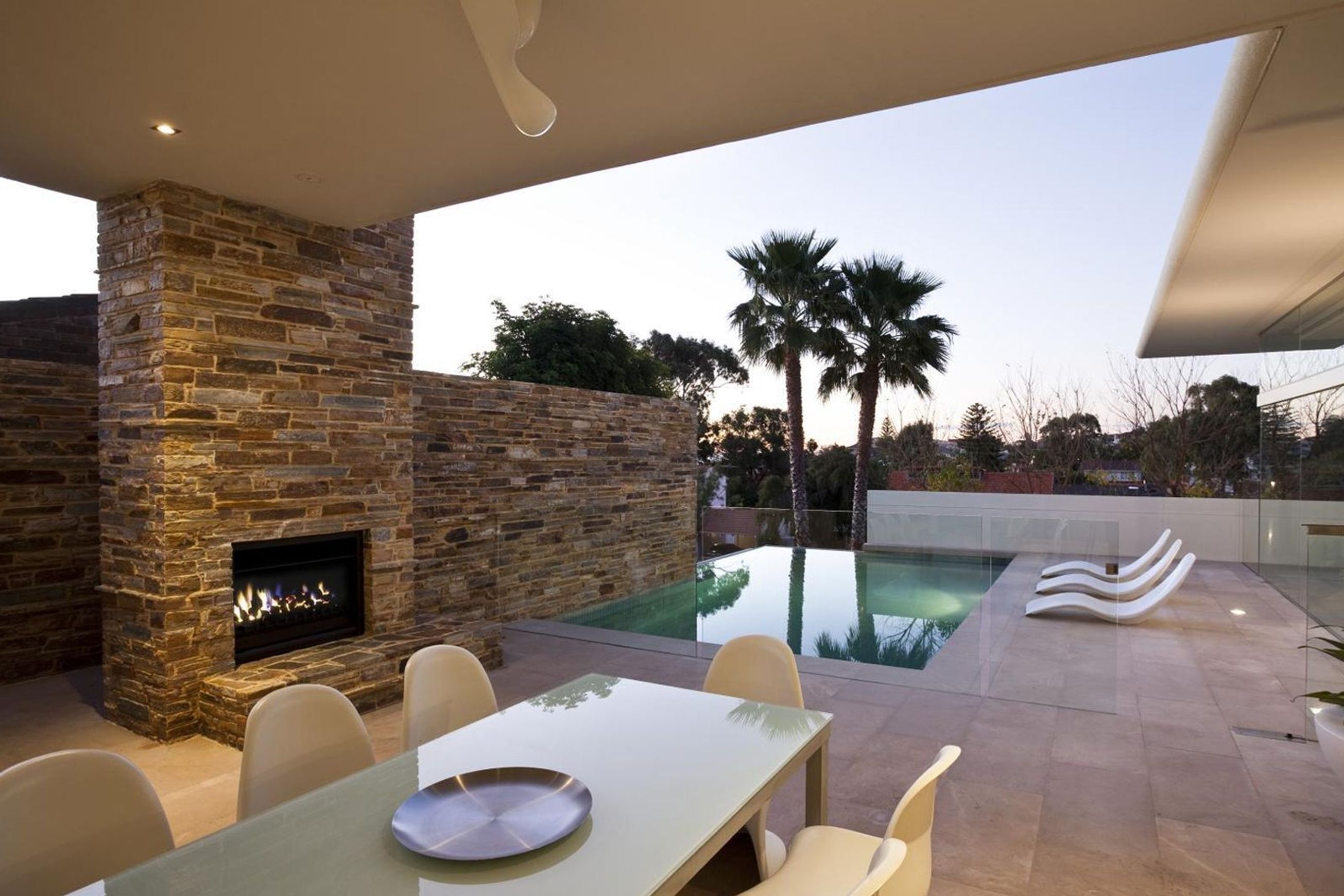 Aura Flued Outdoor Fireplace | 900mm