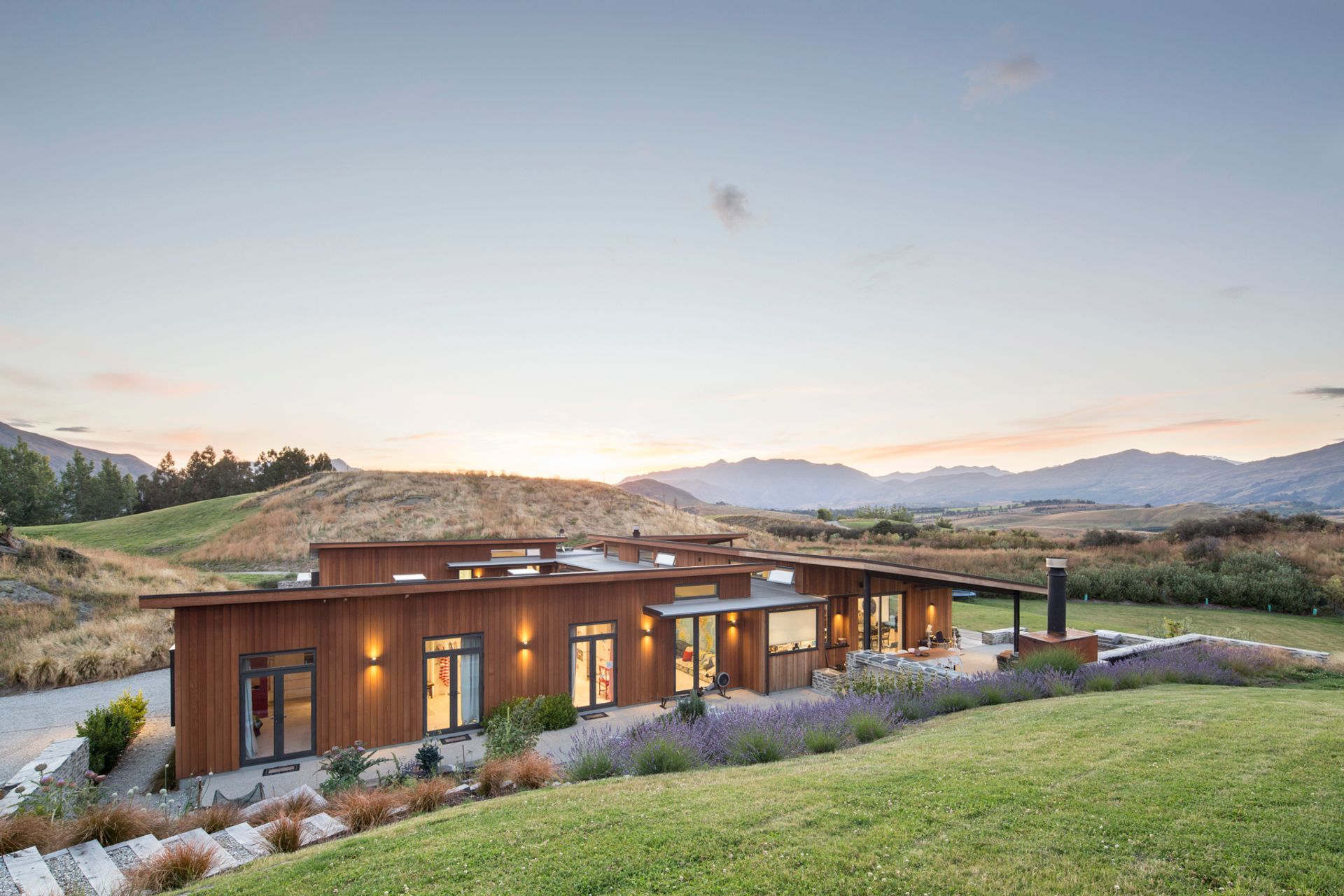 The site came with a number of constraints dictated by the developer—which are designed to maintain the integrity of the surroundings—including that the house could only be single storey.