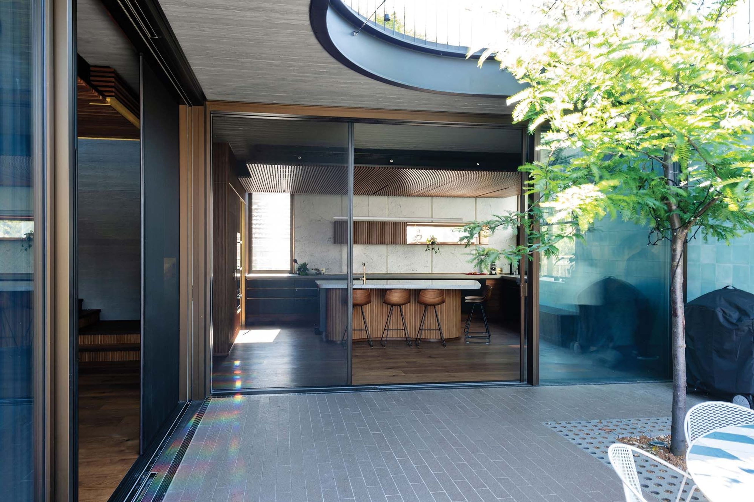 Centor S4 Retractable Insect Screen System