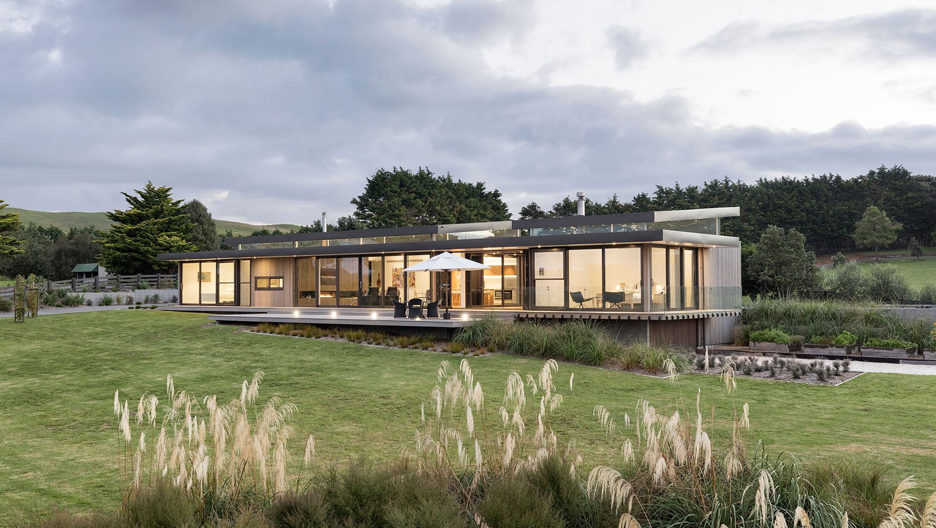Chow:Hill Lake House