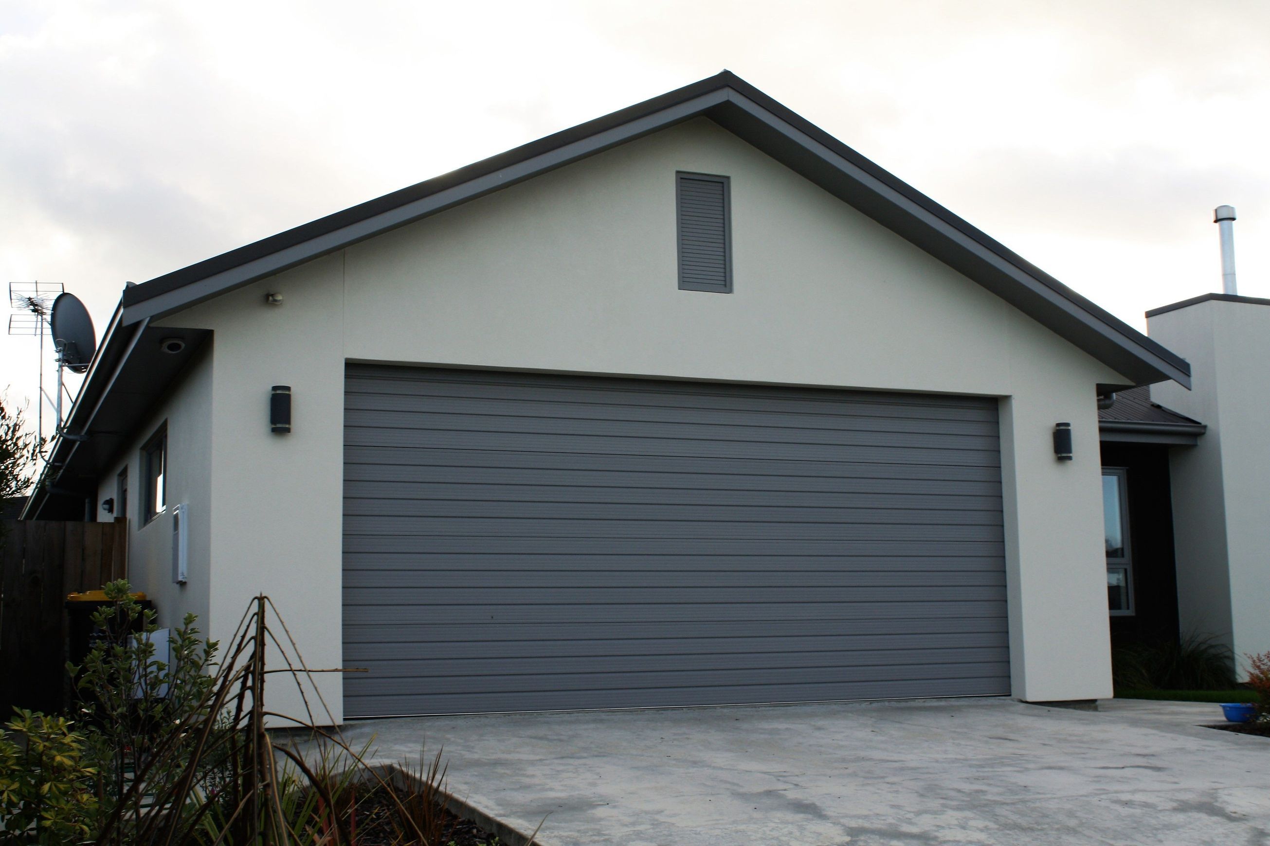 Classic Series - Harford Profile Garage Door